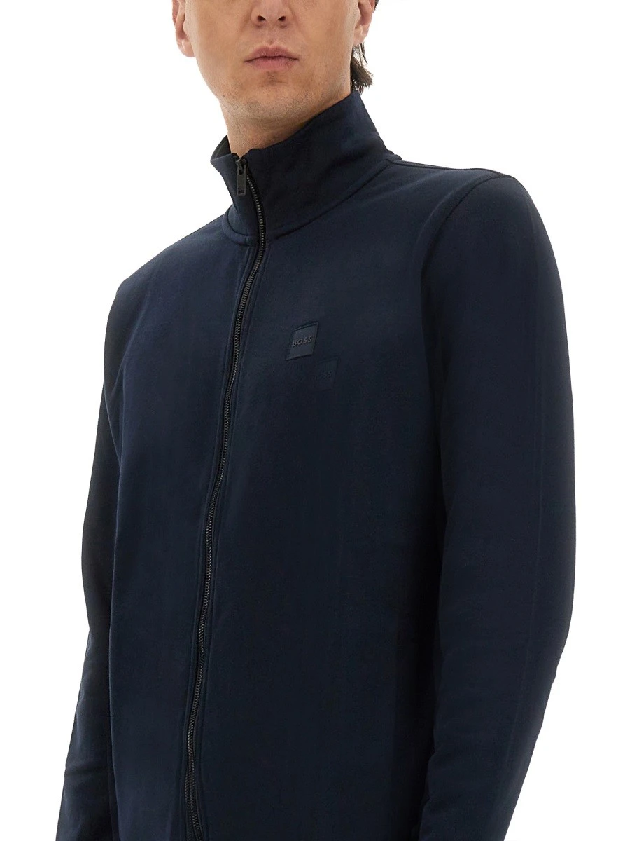 ZIP SWEATSHIRT..webp
