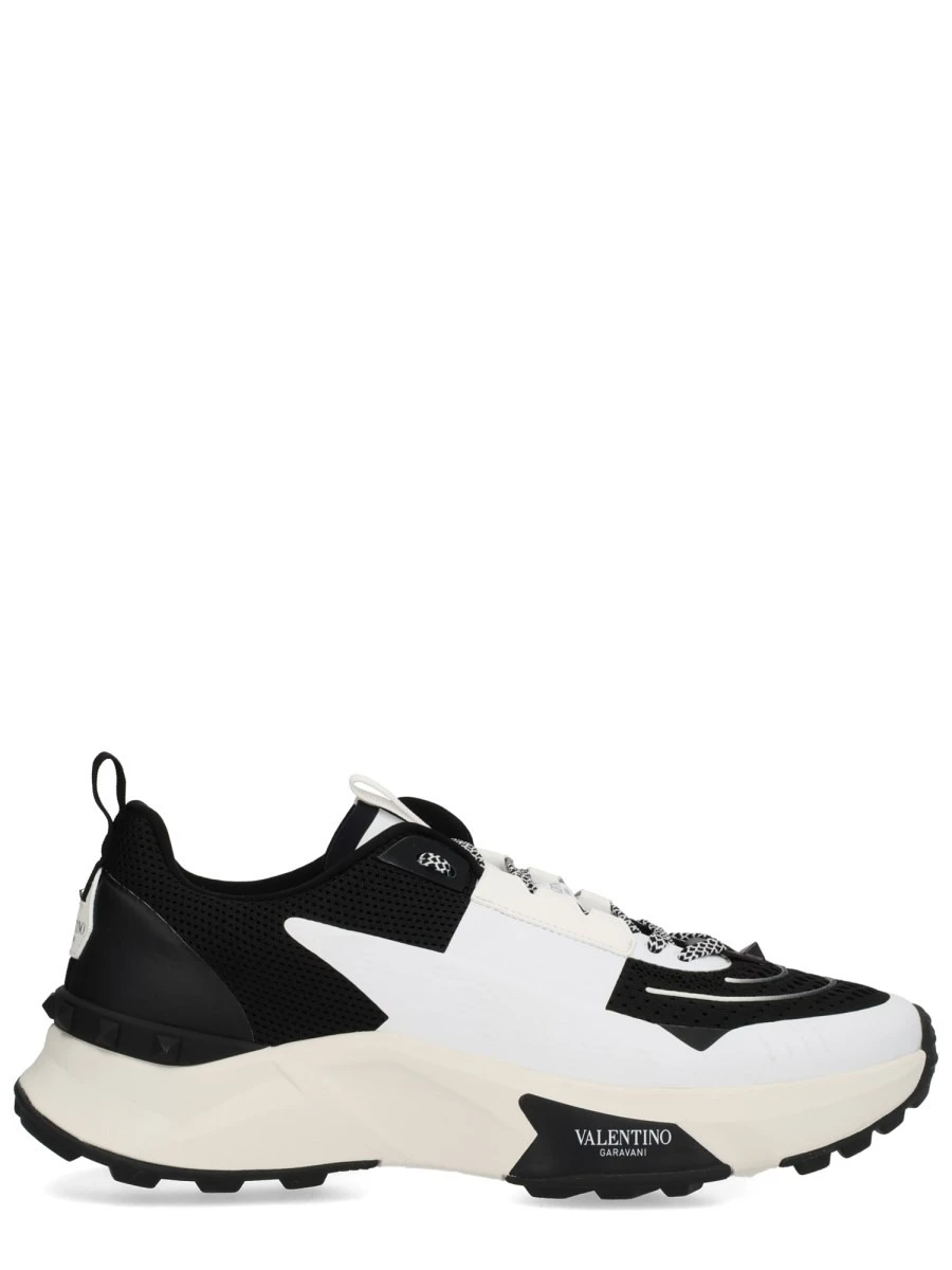 "TRUE ACT" SNEAKER.webp