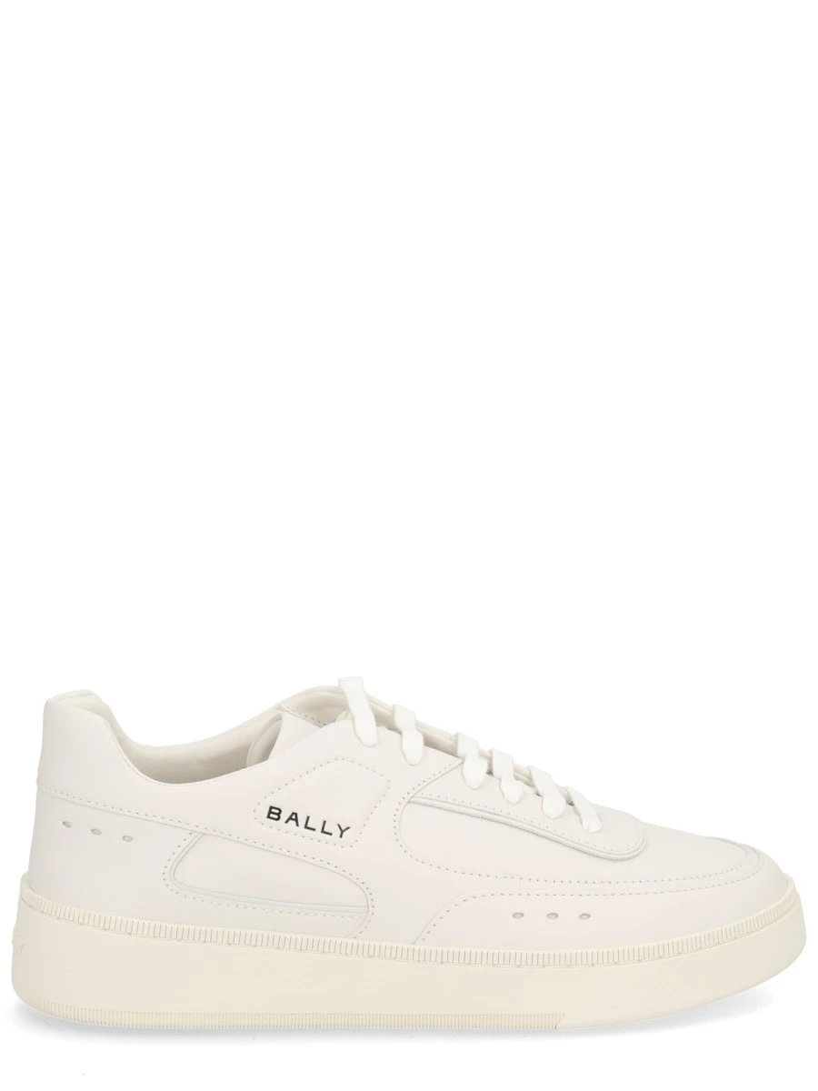 "RAISE" SNEAKER.webp