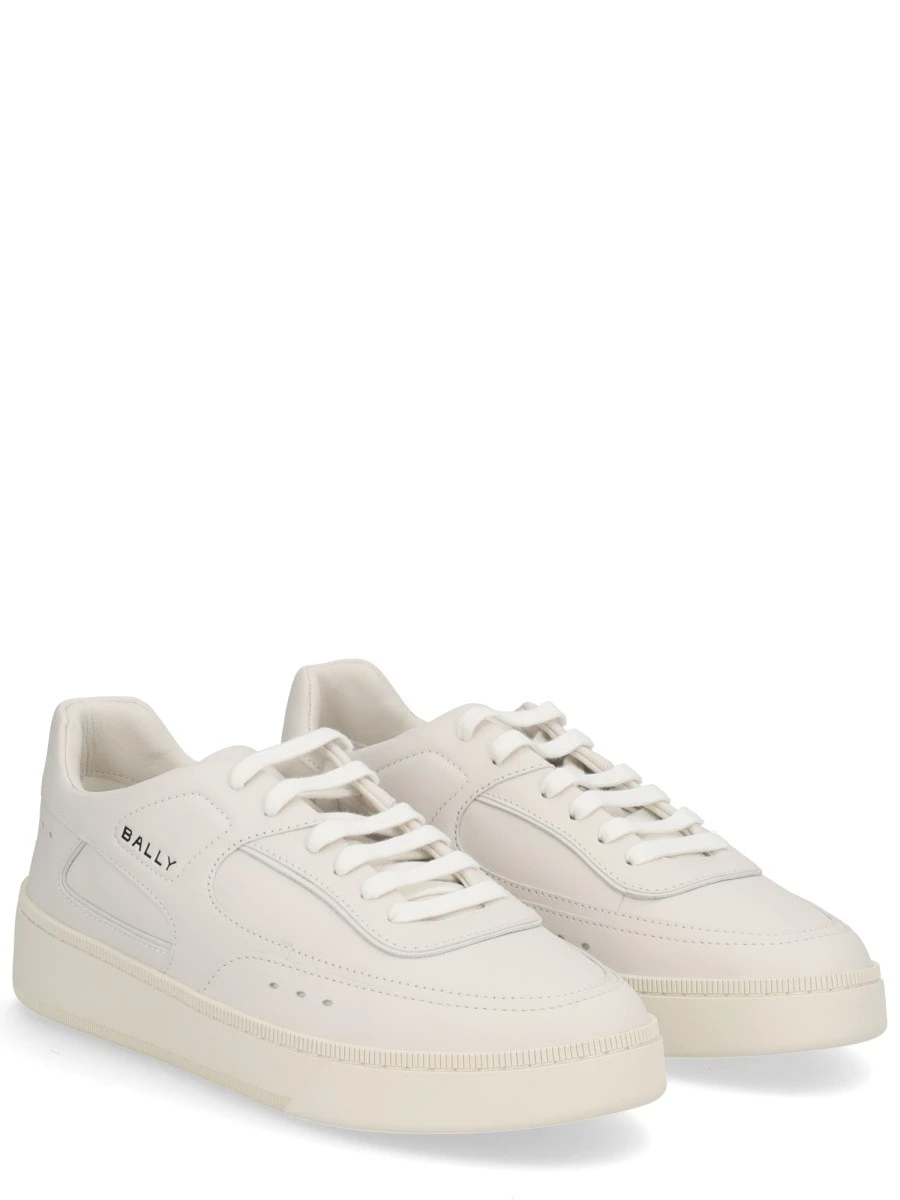 "RAISE" SNEAKER.webp