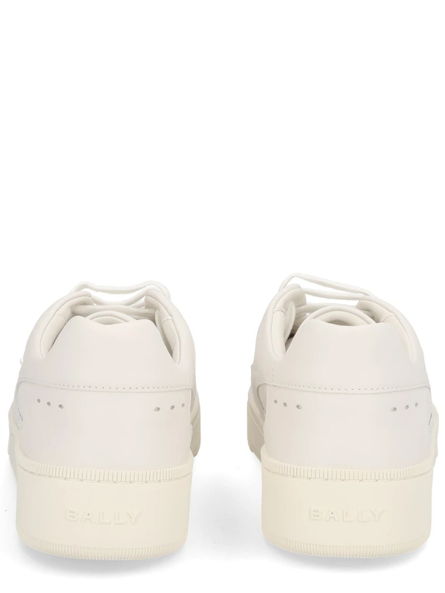 "RAISE" SNEAKER.webp