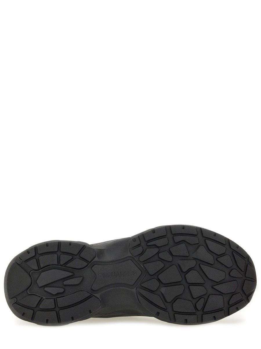 "FASTER" SNEAKER.webp