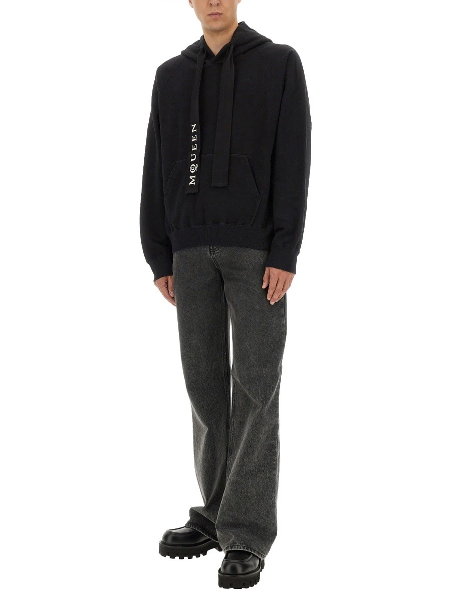 HOODIE.webp