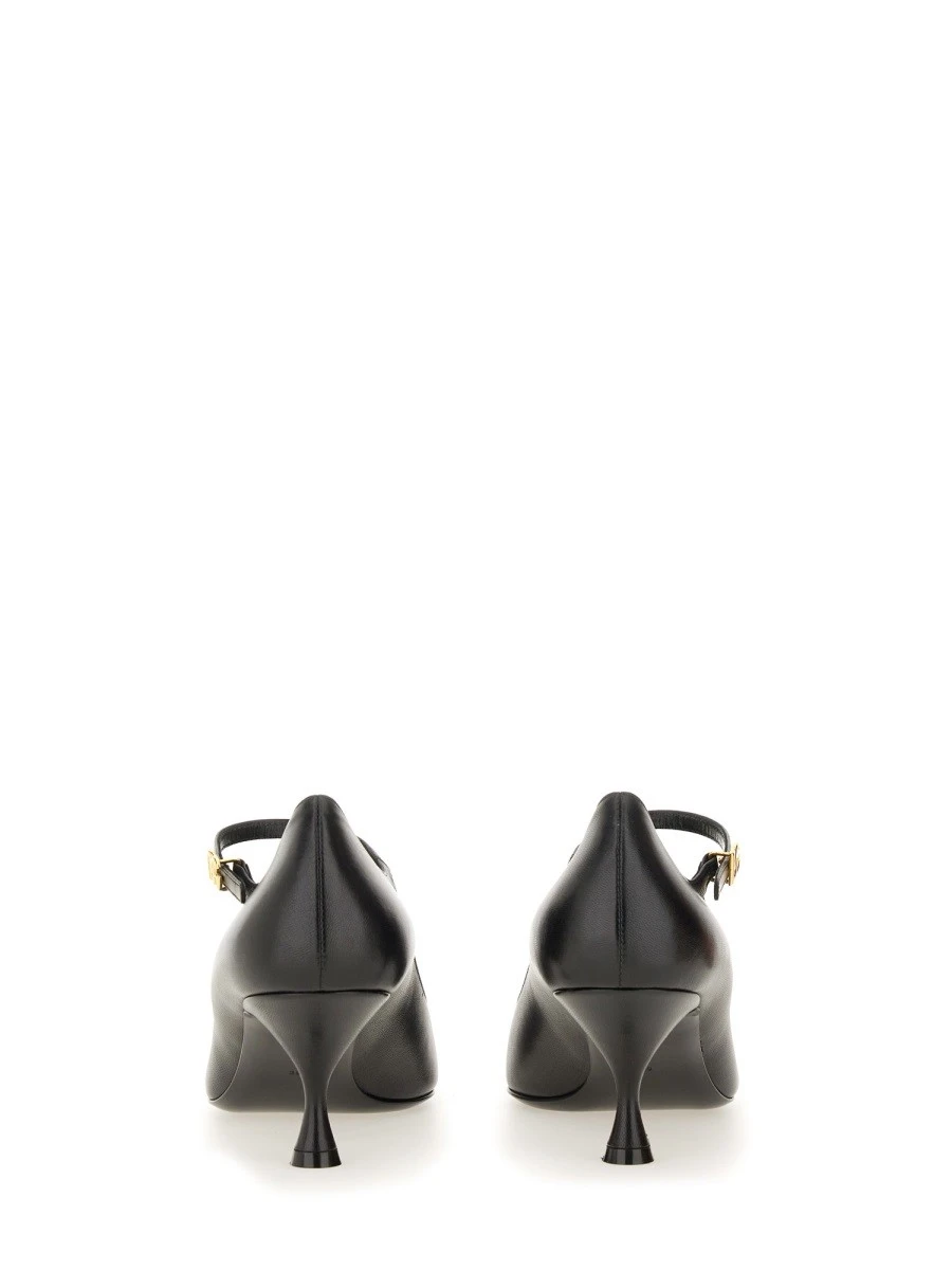 LEATHER PUMPS.webp