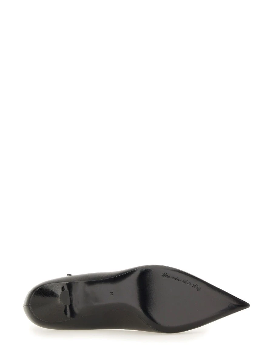 LEATHER PUMPS.webp