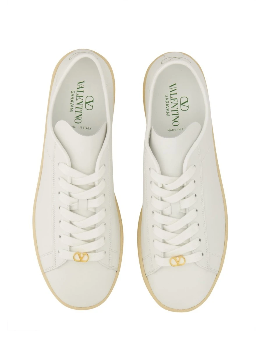 LEATHER SNEAKER.webp