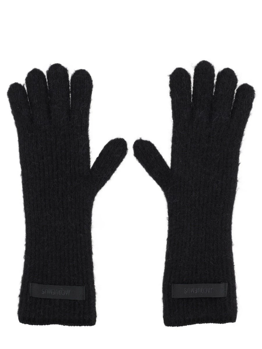 GLOVES WITH LOGO.webp