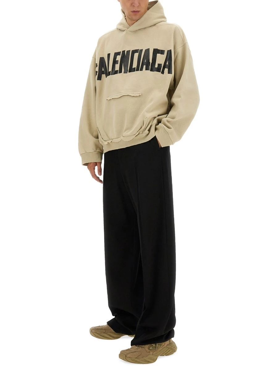 "TAPE TYPE" SWEATSHIRT.webp