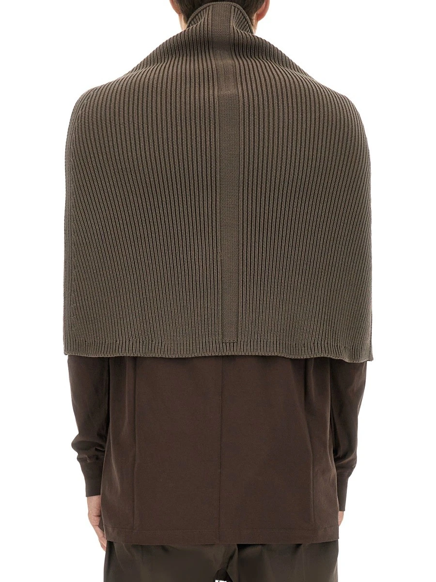 KNITTED CAPE.webp