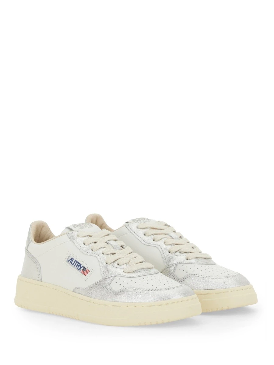 MEDALIST LOW SNEAKER.webp
