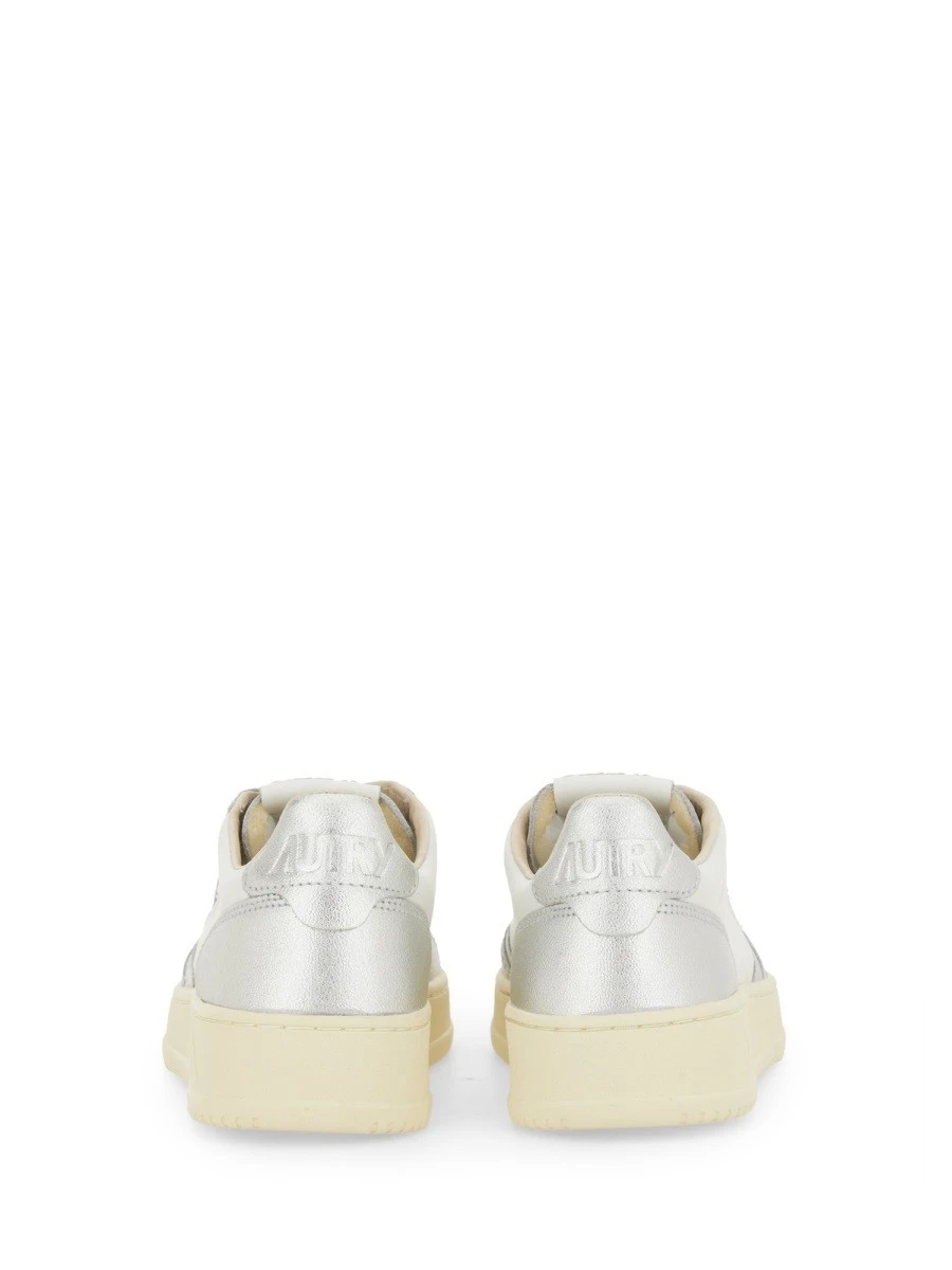 MEDALIST LOW SNEAKER.webp
