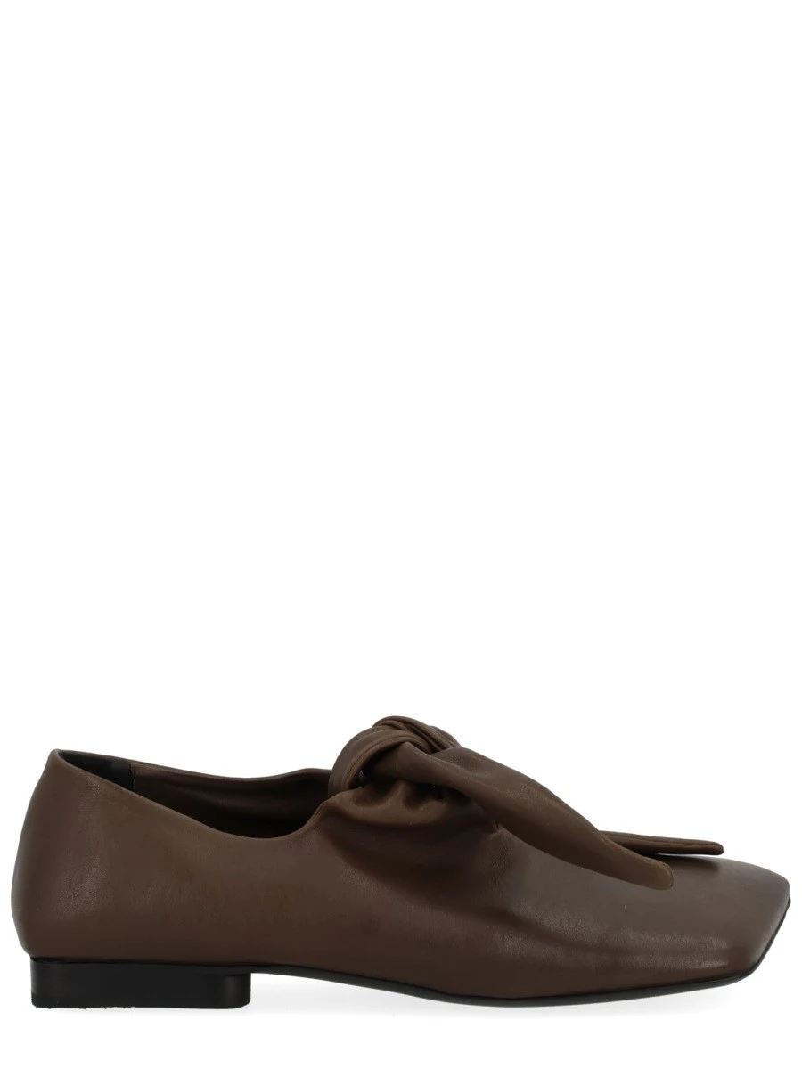 LACE-UP SHOE.webp