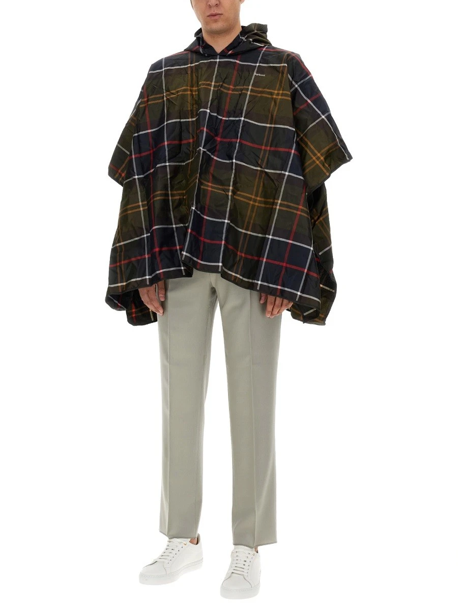 PONCHO WITH TARTAN PATTERN.webp
