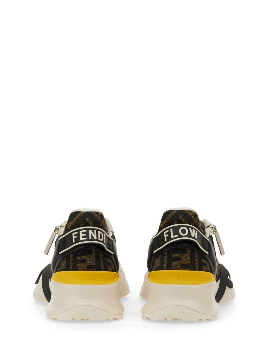 SNEAKER "FLOW".webp