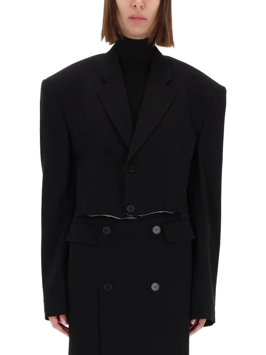 SINGLE BREASTED CUT OFF JACKET.webp