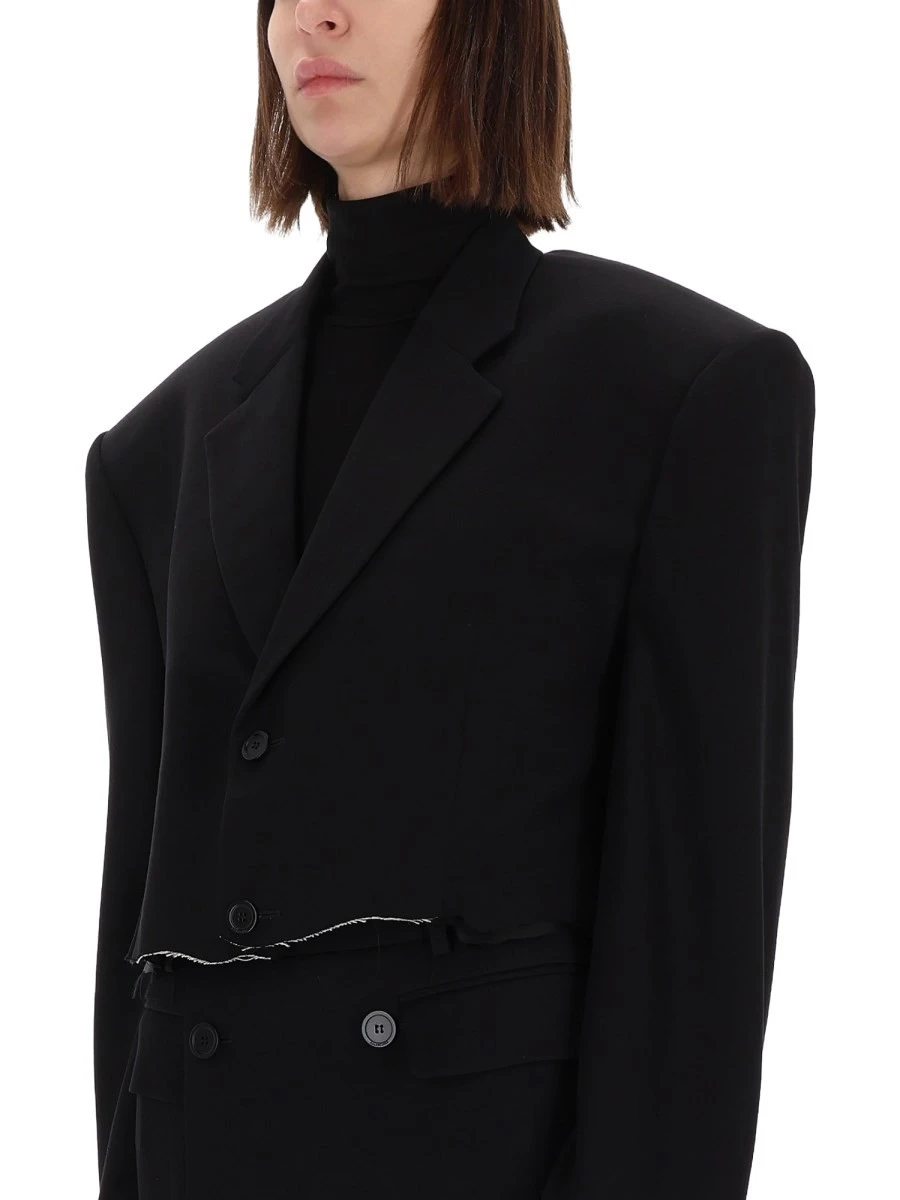 SINGLE BREASTED CUT OFF JACKET.webp
