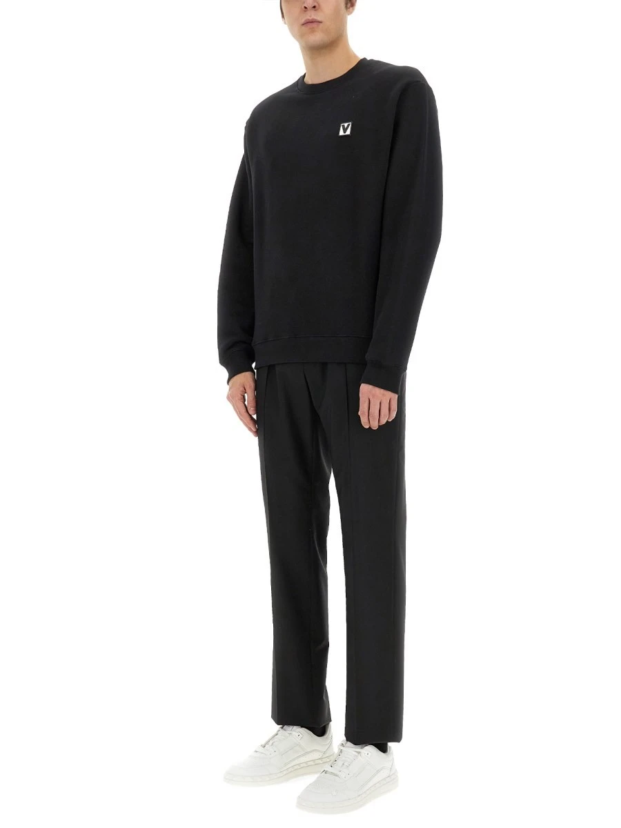 COTTON CREWNECK SWEATSHIRT WITH "CHEZ VALENTINO" PATCH.webp
