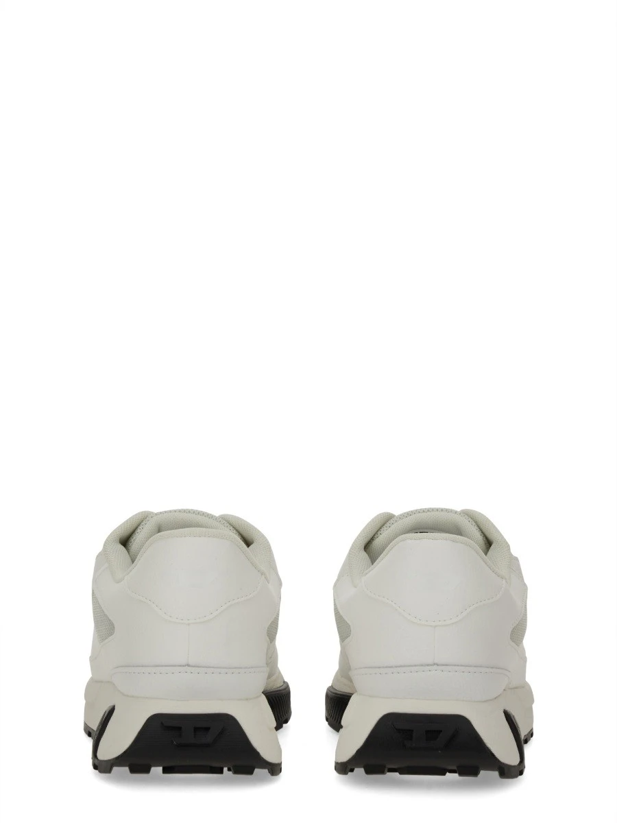 SNEAKER RUNNER "S-TAME-D".webp