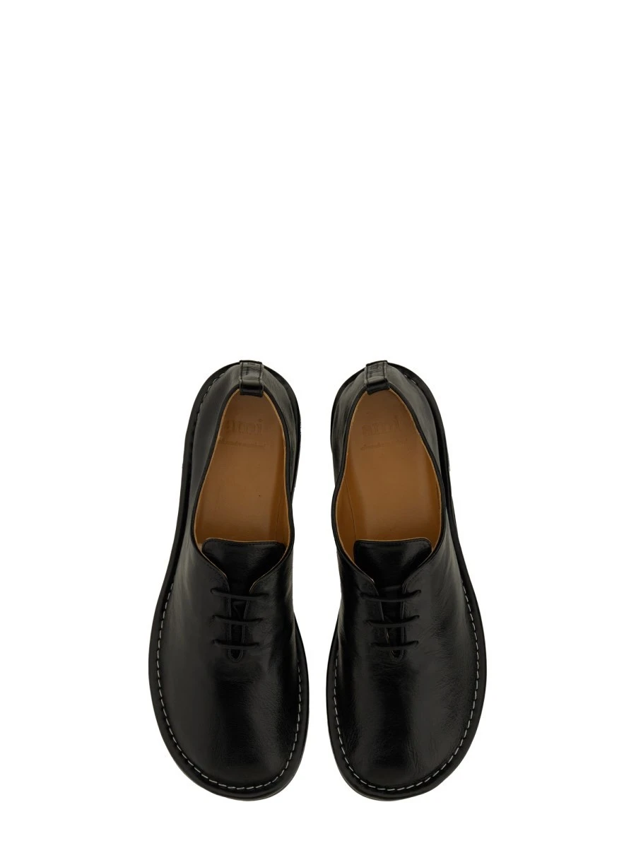 LACE-UP ONE CUT