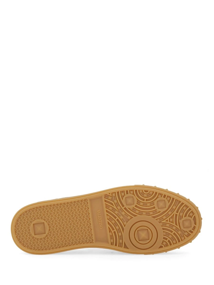SNEAKER LOW TOP UPVILLAGE.webp