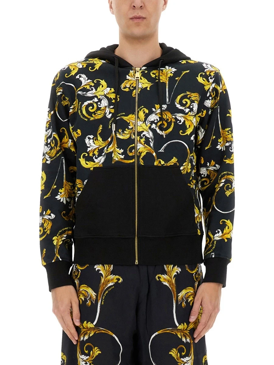 HOODIE.webp