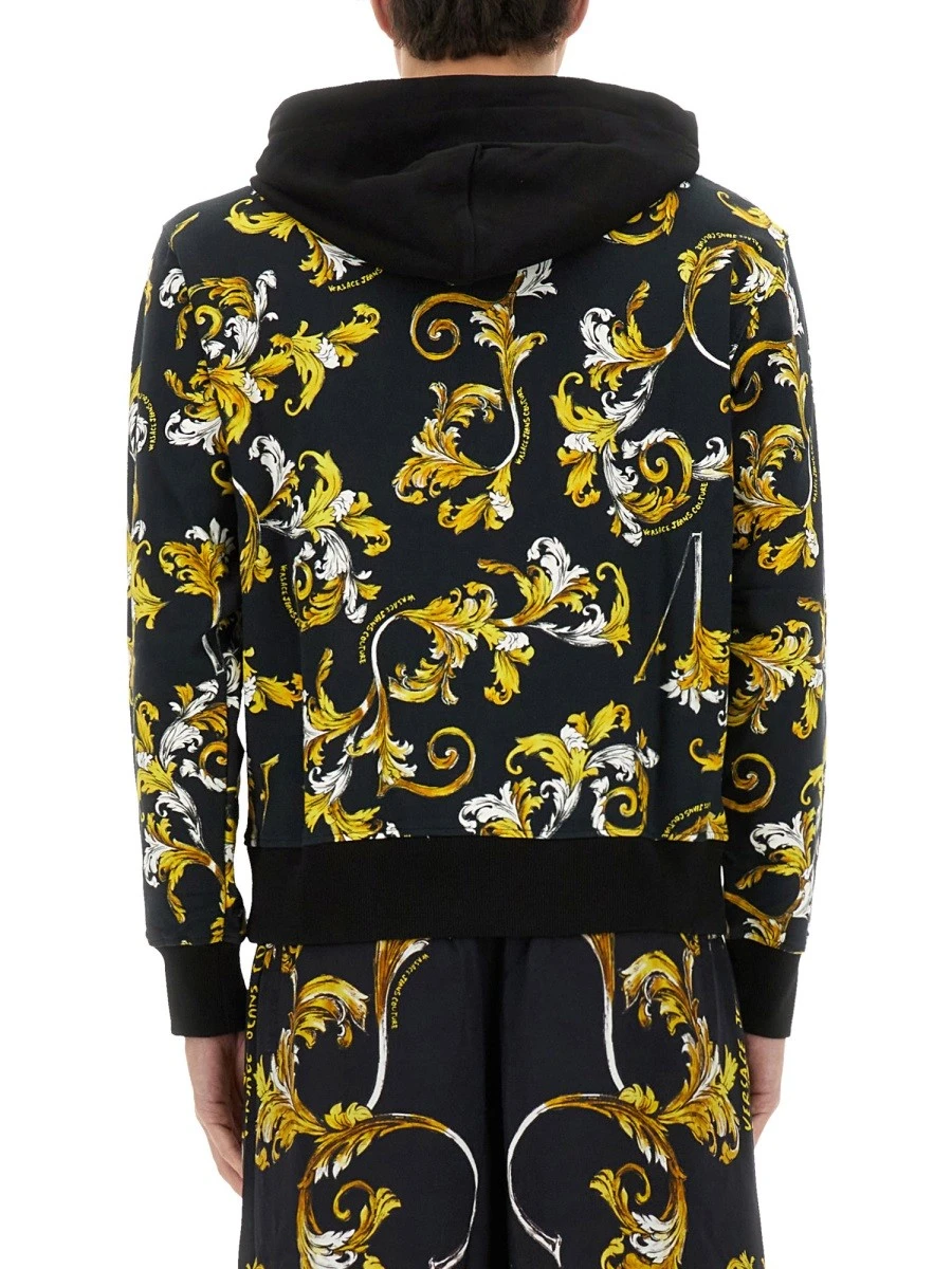 HOODIE.webp