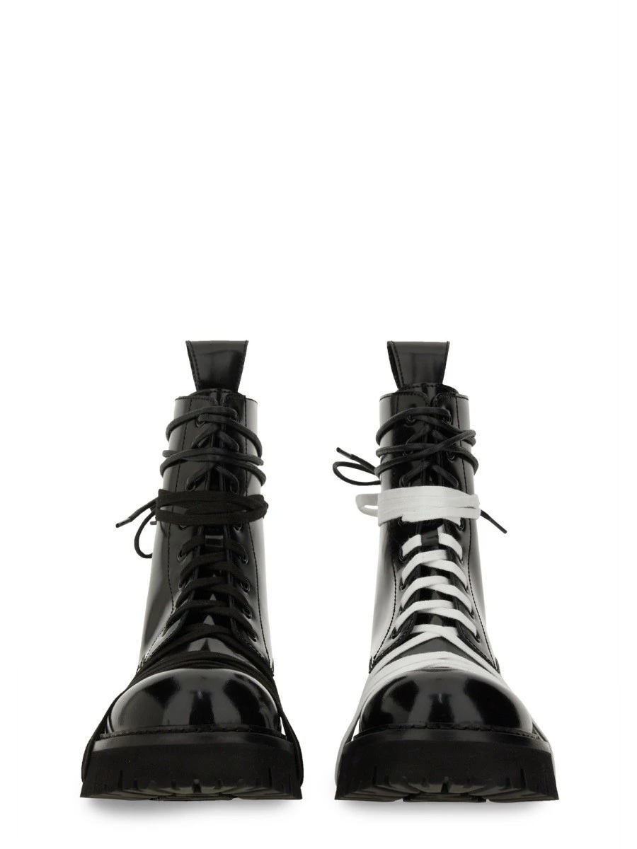LACE-UP BOOT.webp