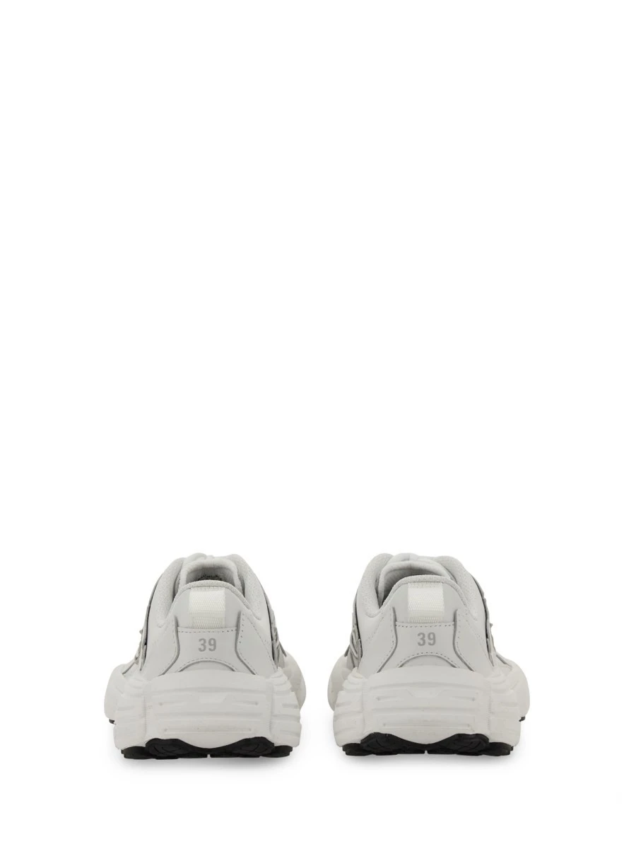 SNEAKER "MONDAY".webp