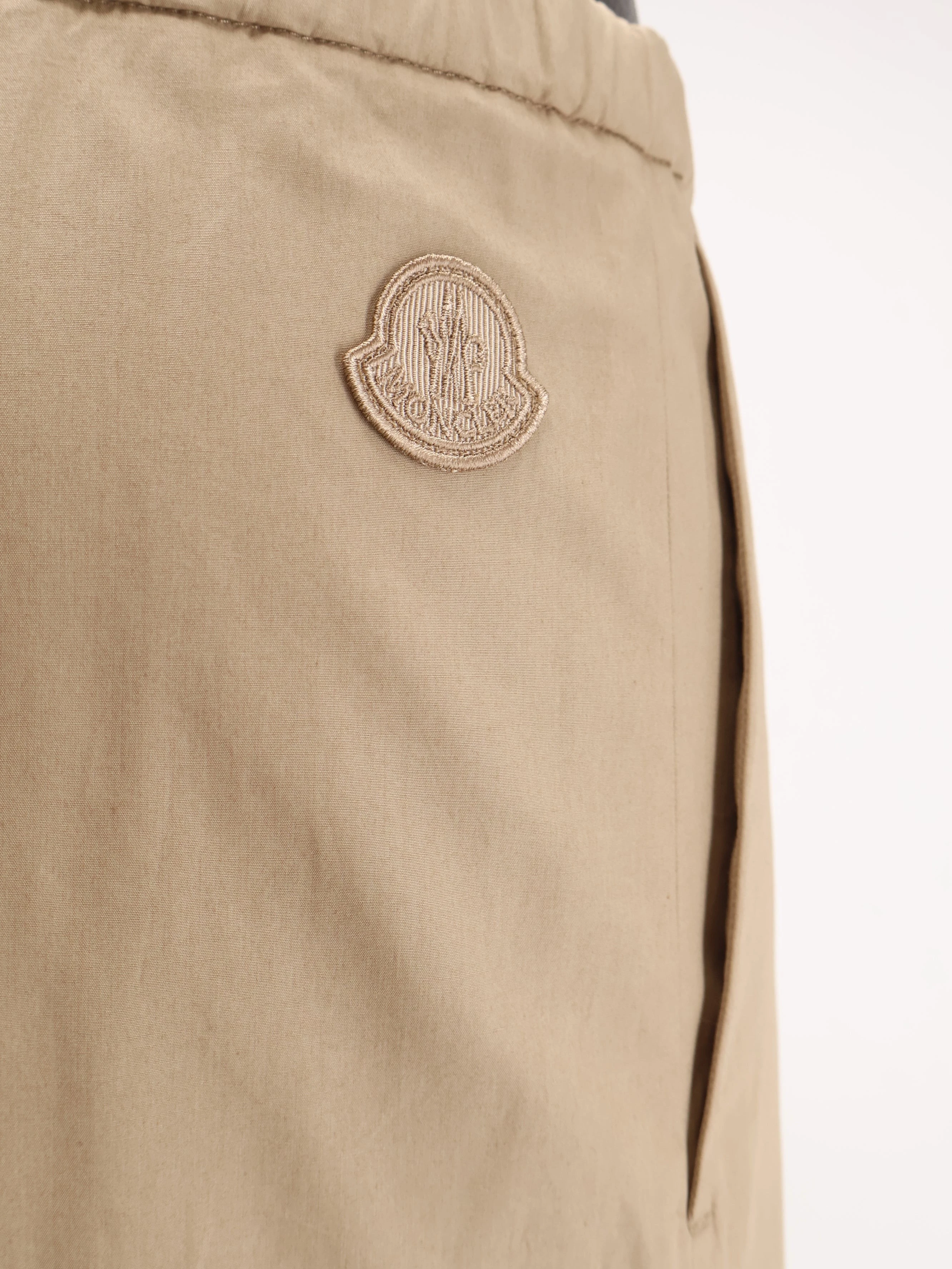 Cotton trousers with logo patch.webp