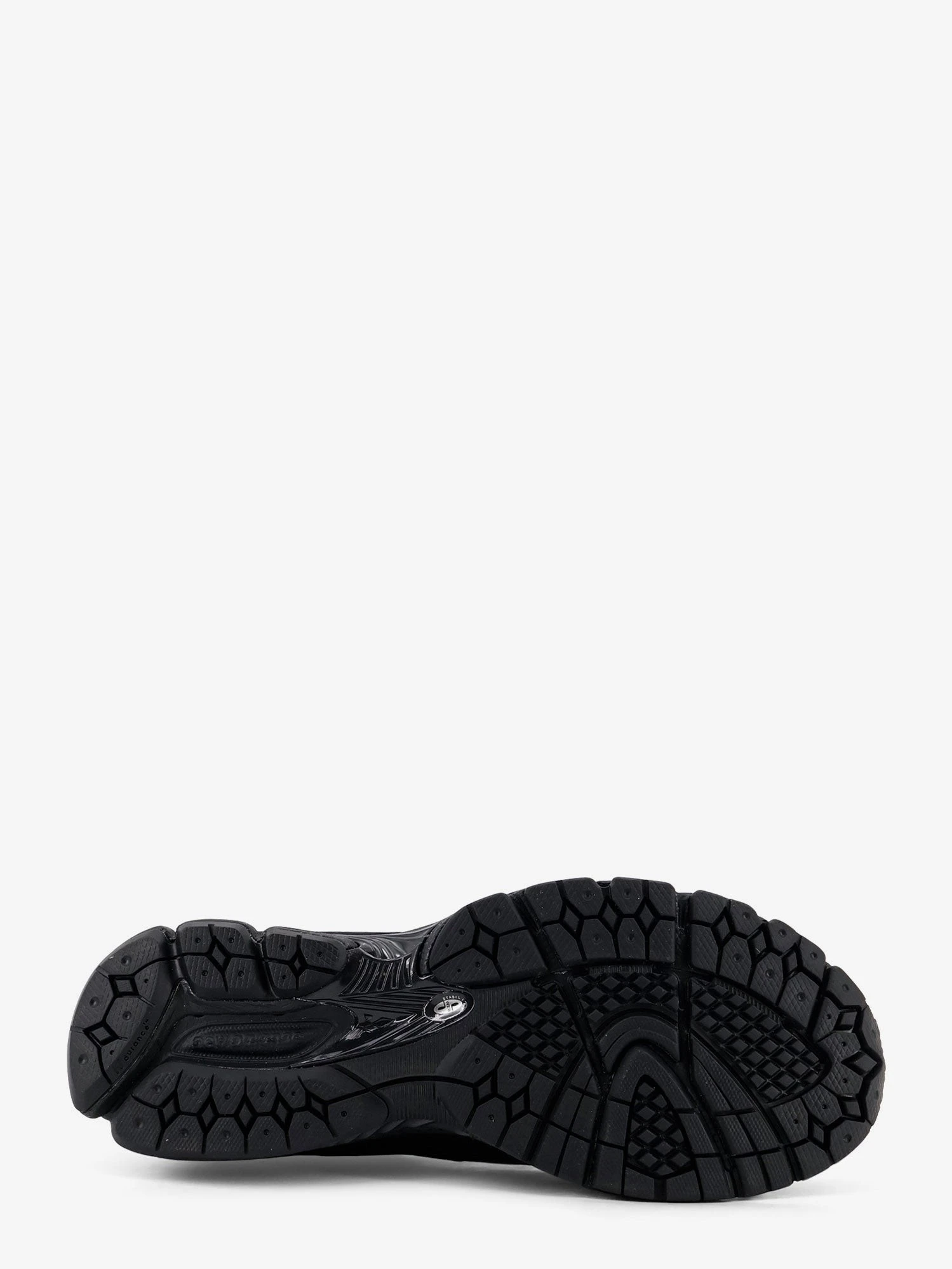 U190631 Gore-tex sneakers with side logo.webp