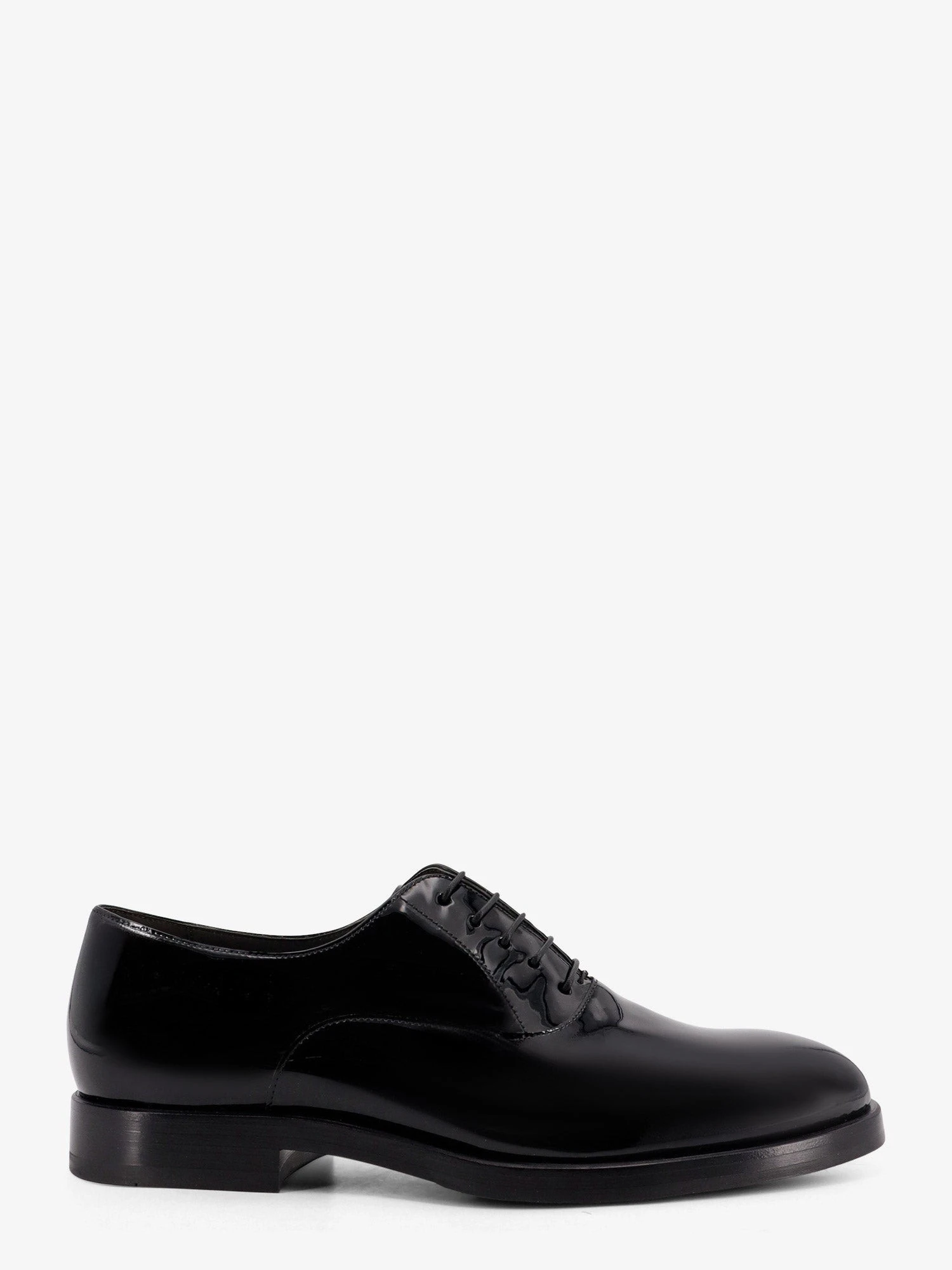Oxford patent leather lace-up.webp