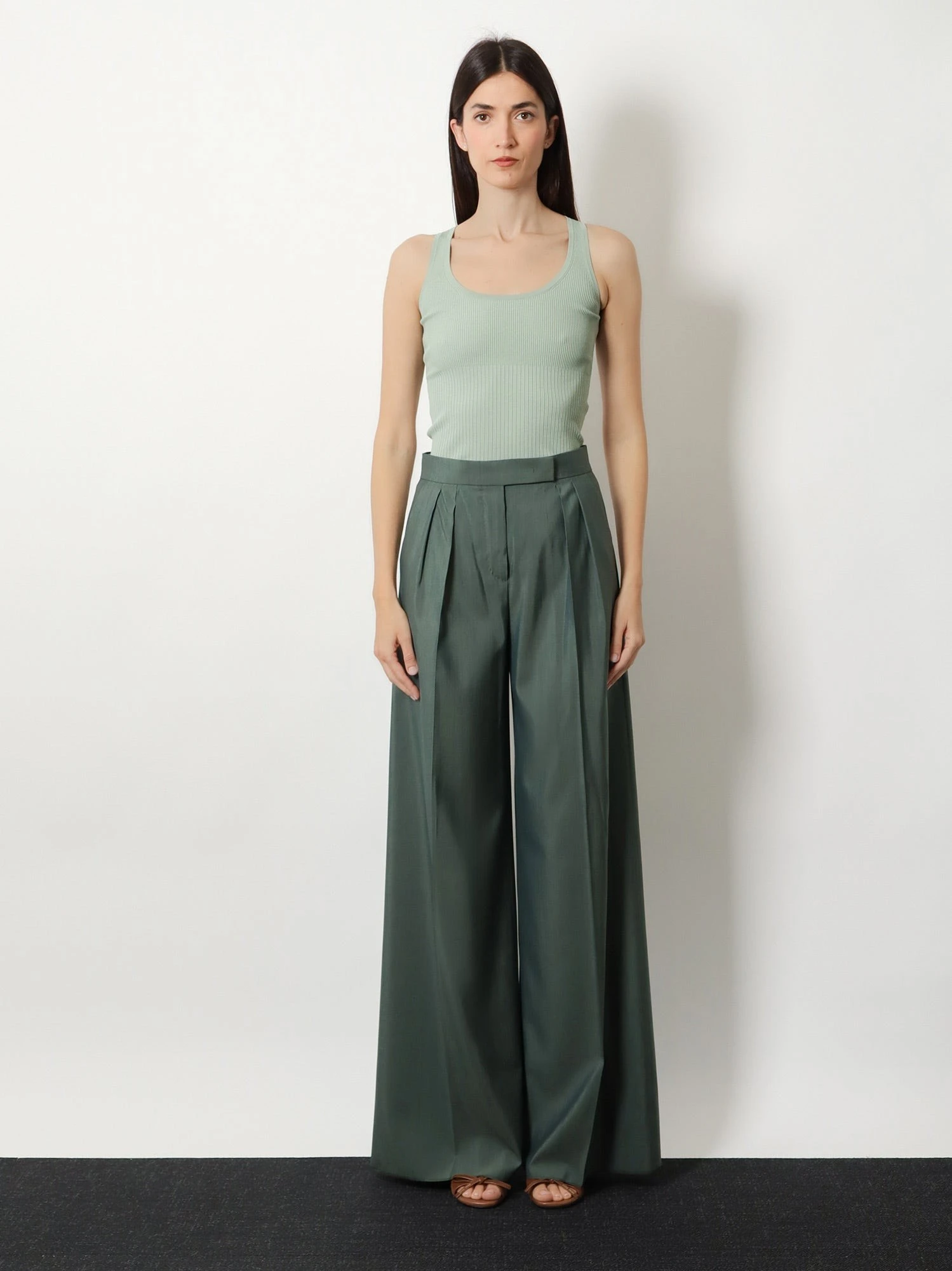 Viscose blend tank top.webp