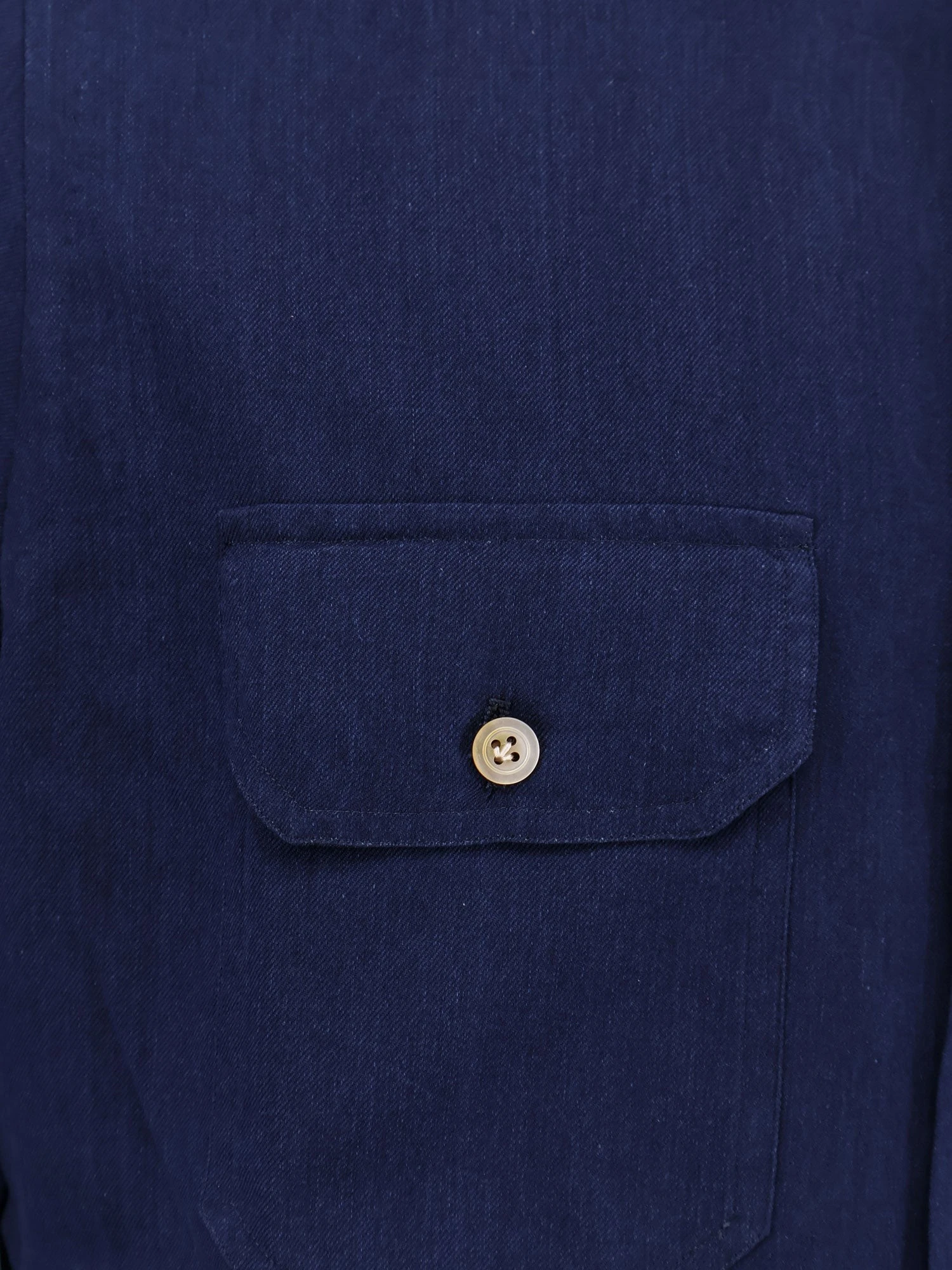 Cotton shirt with stitched profiles.webp