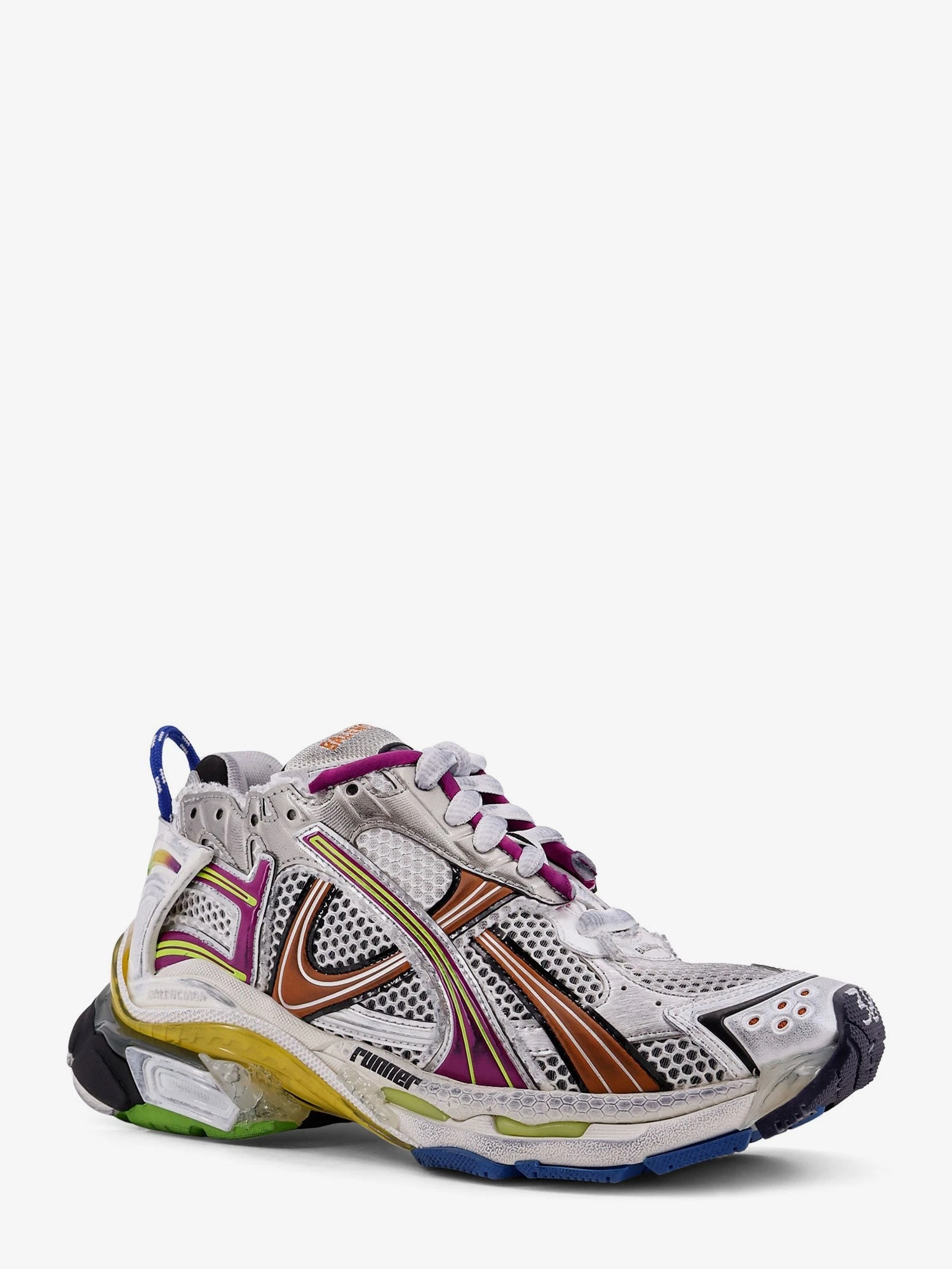 Runner low-top mesh sneakers.webp