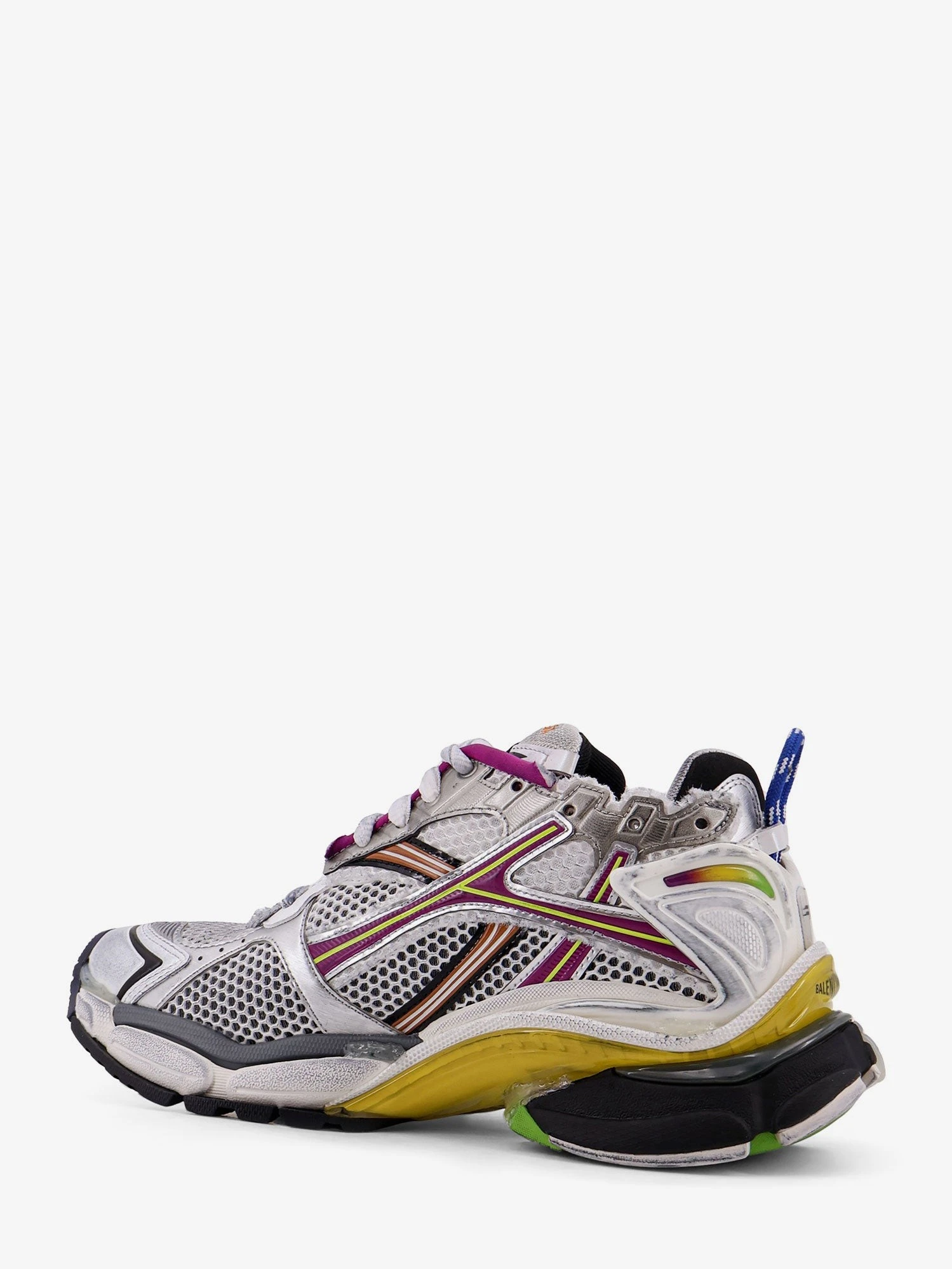 Runner low-top mesh sneakers.webp
