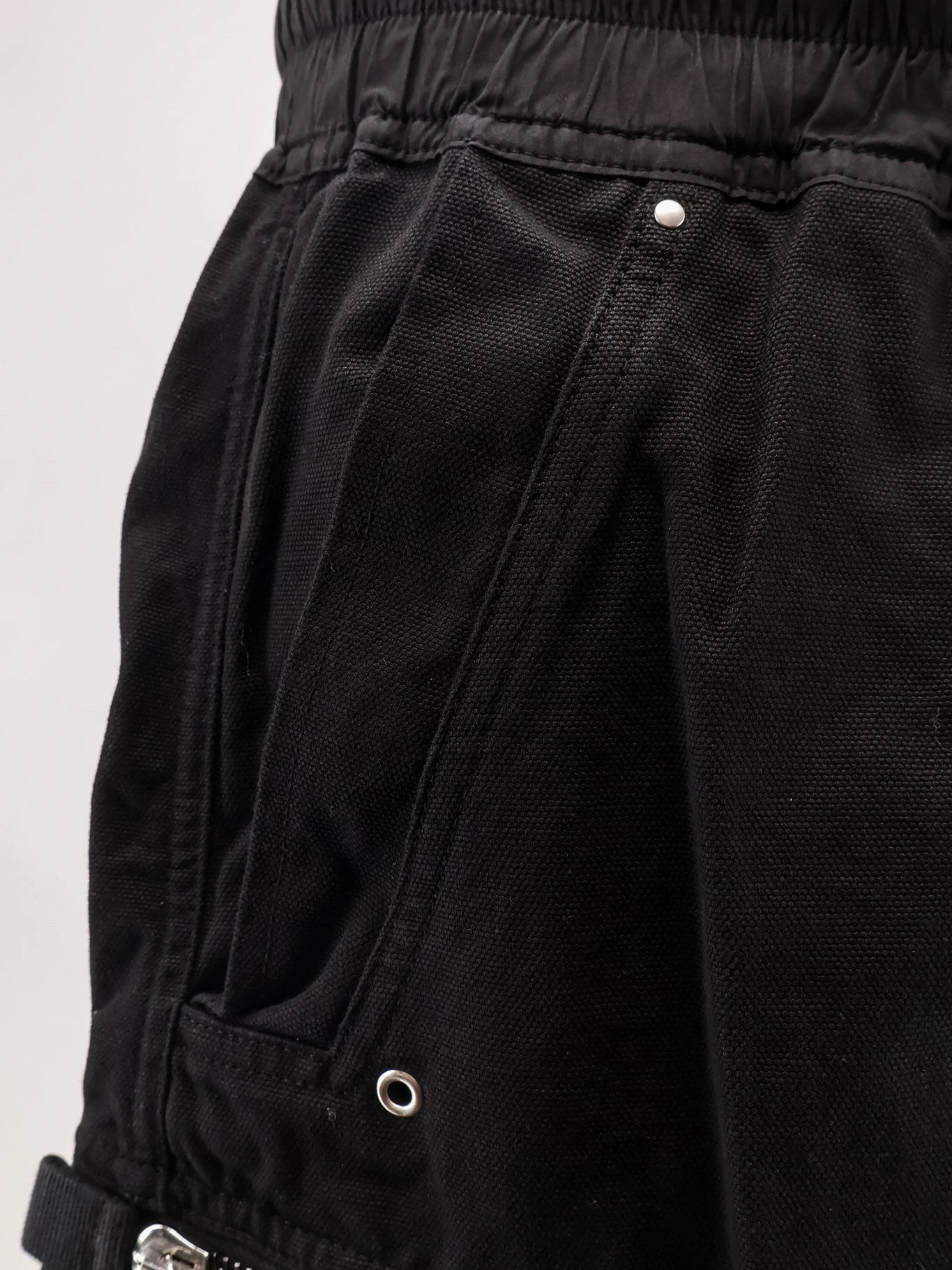Denim cargo Bermuda shorts.webp