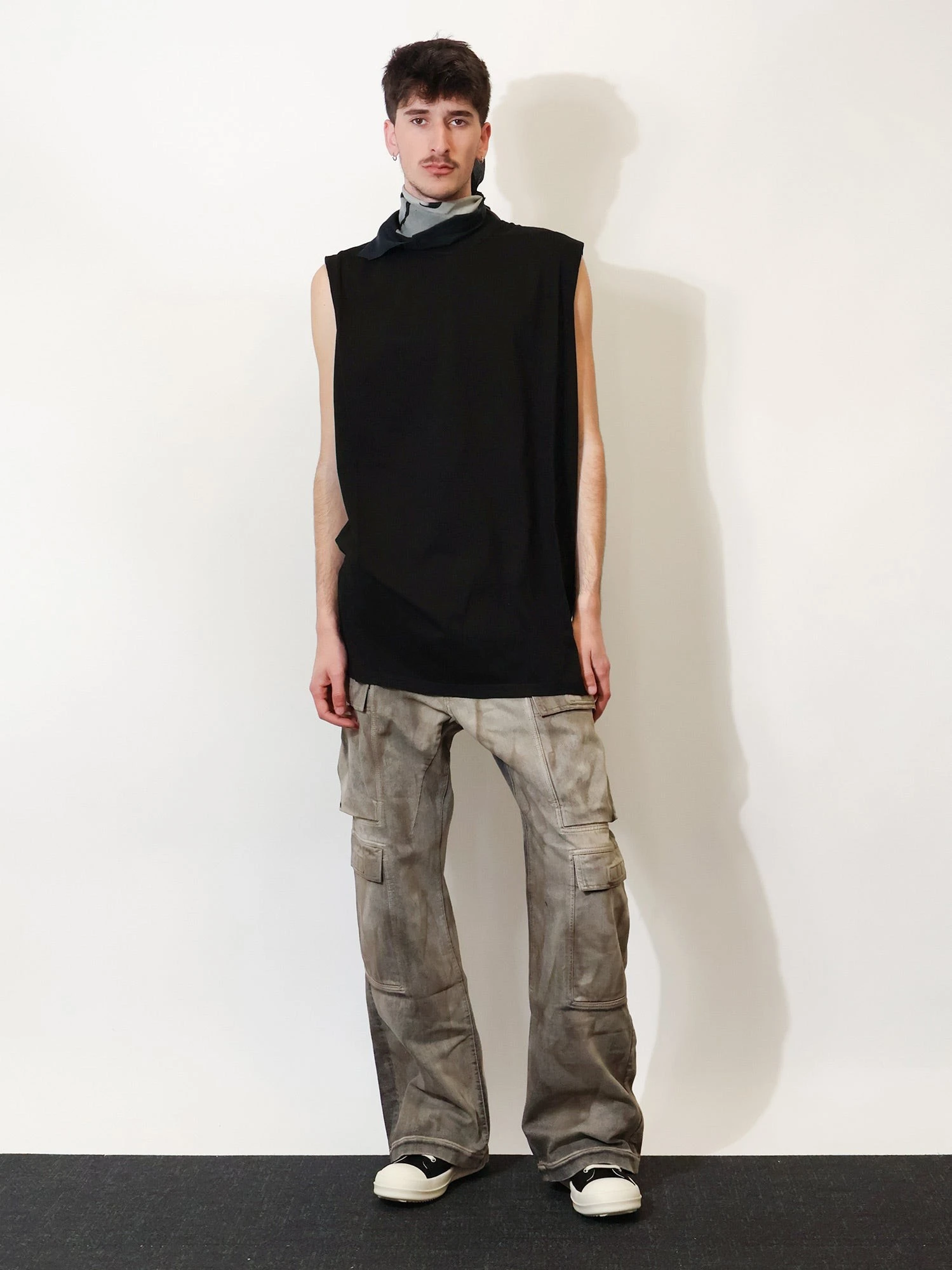 Cargo denim jeans.webp