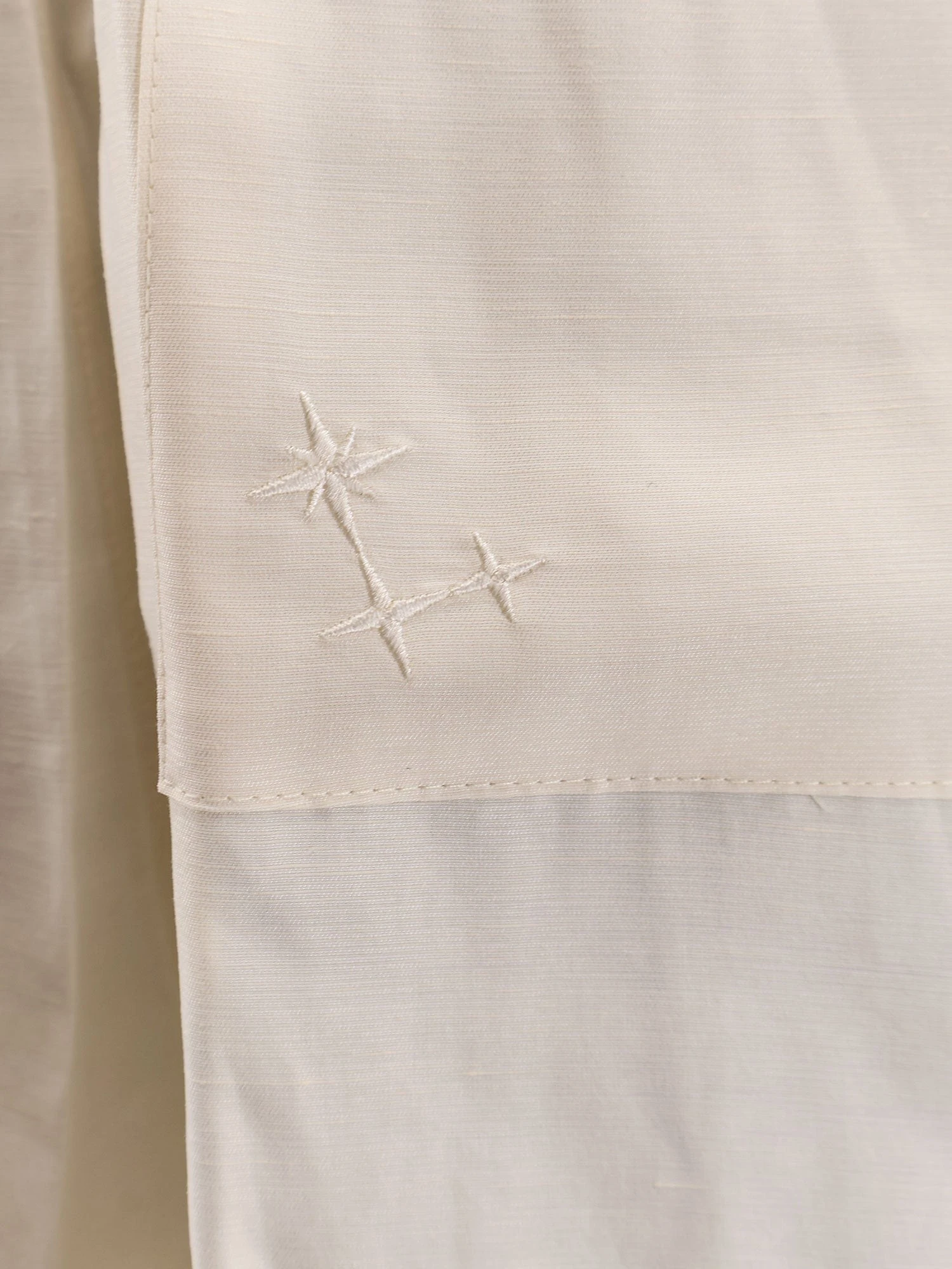 Viscose and linen bermuda shorts.webp