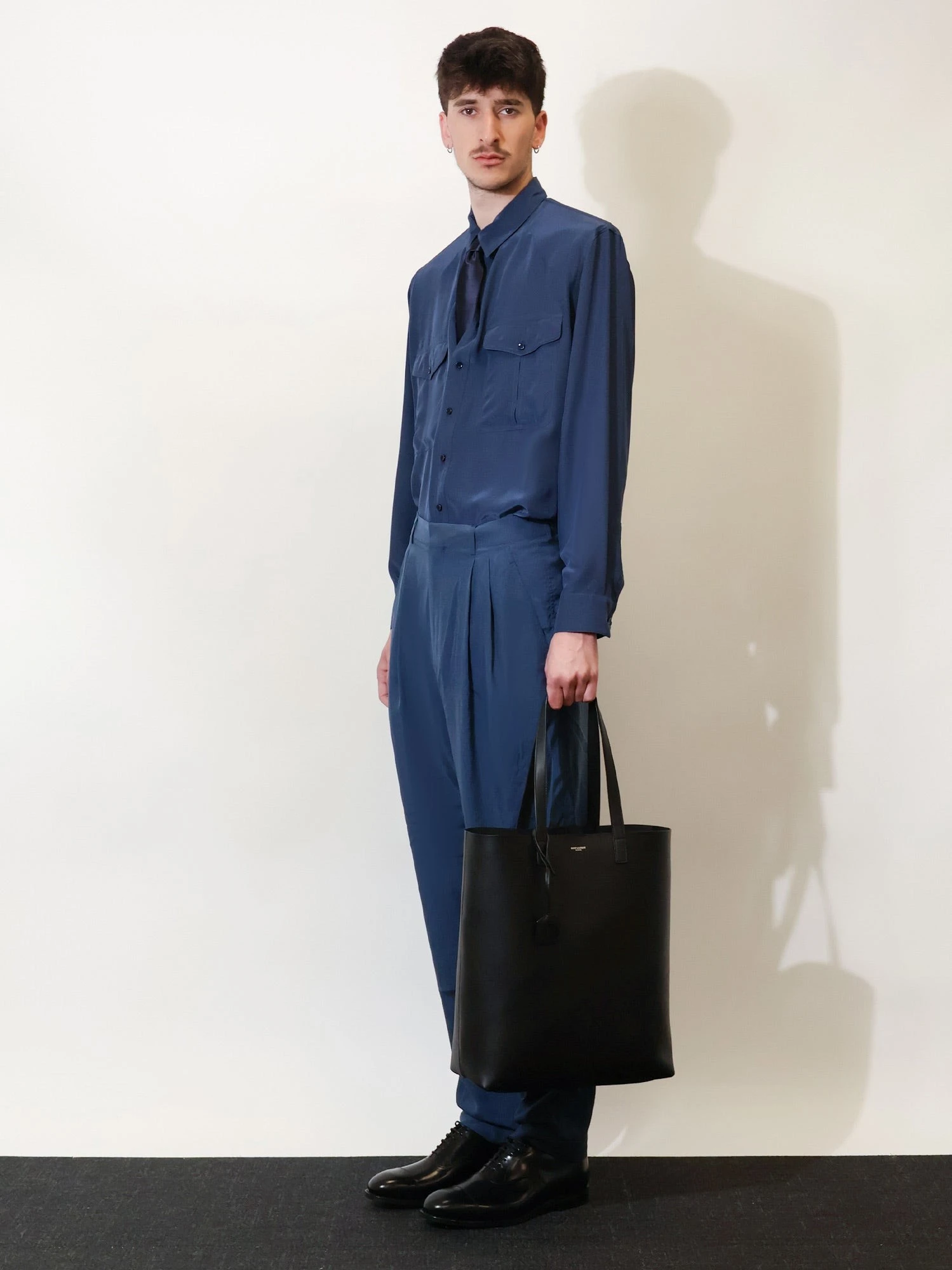 North/South leather tote bag.webp