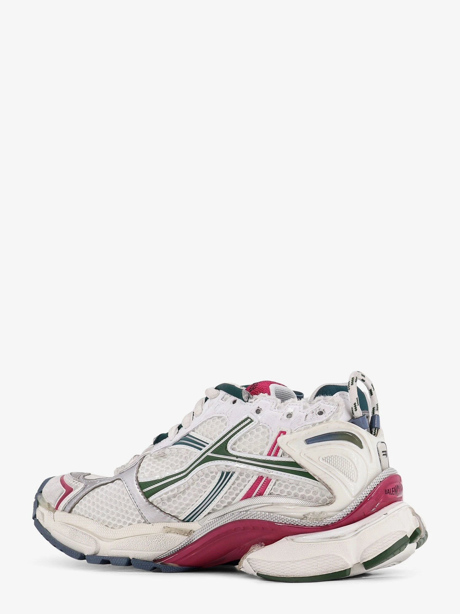 Runner low-top mesh sneakers.webp