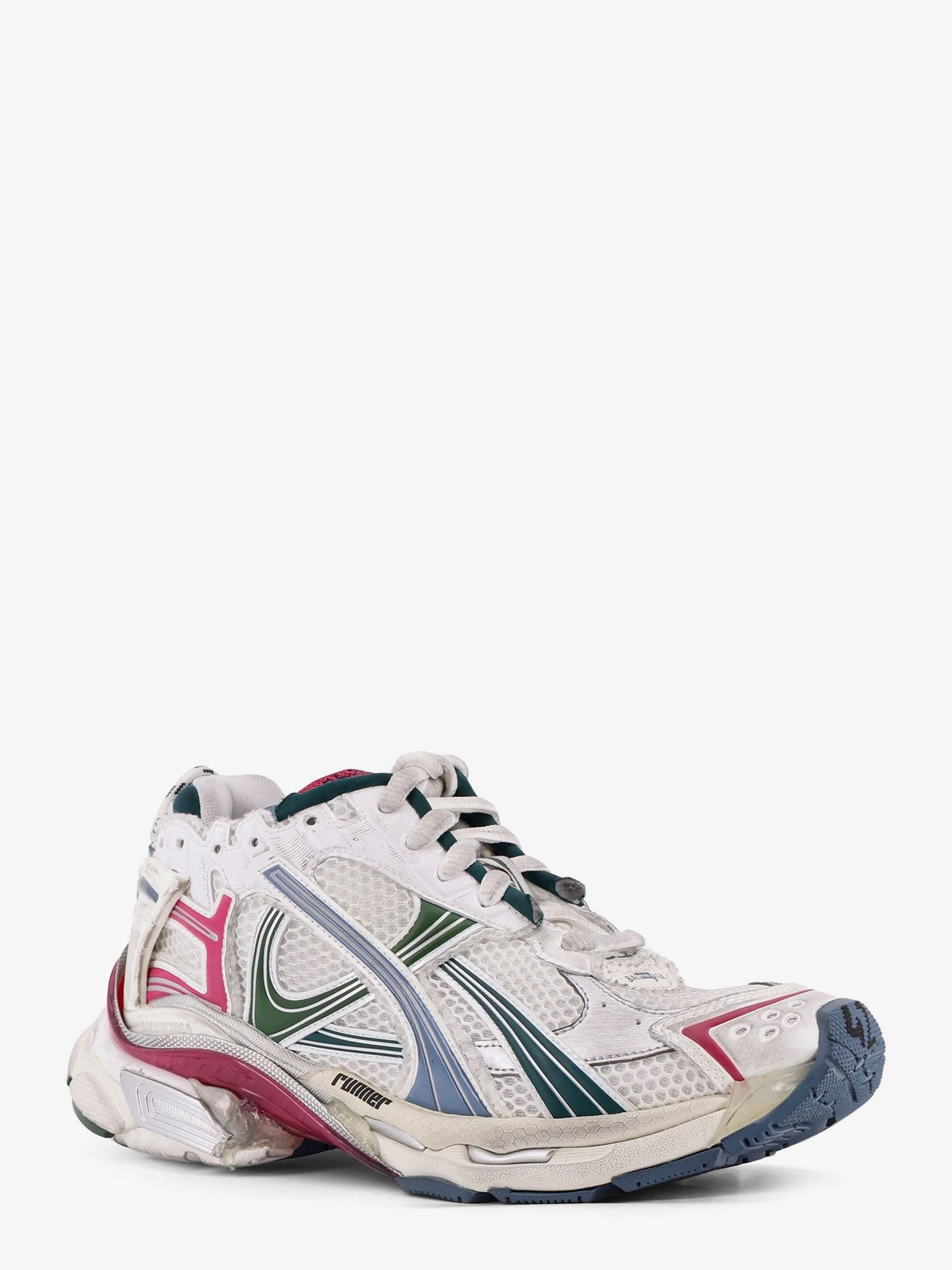 Runner low-top mesh sneakers.webp