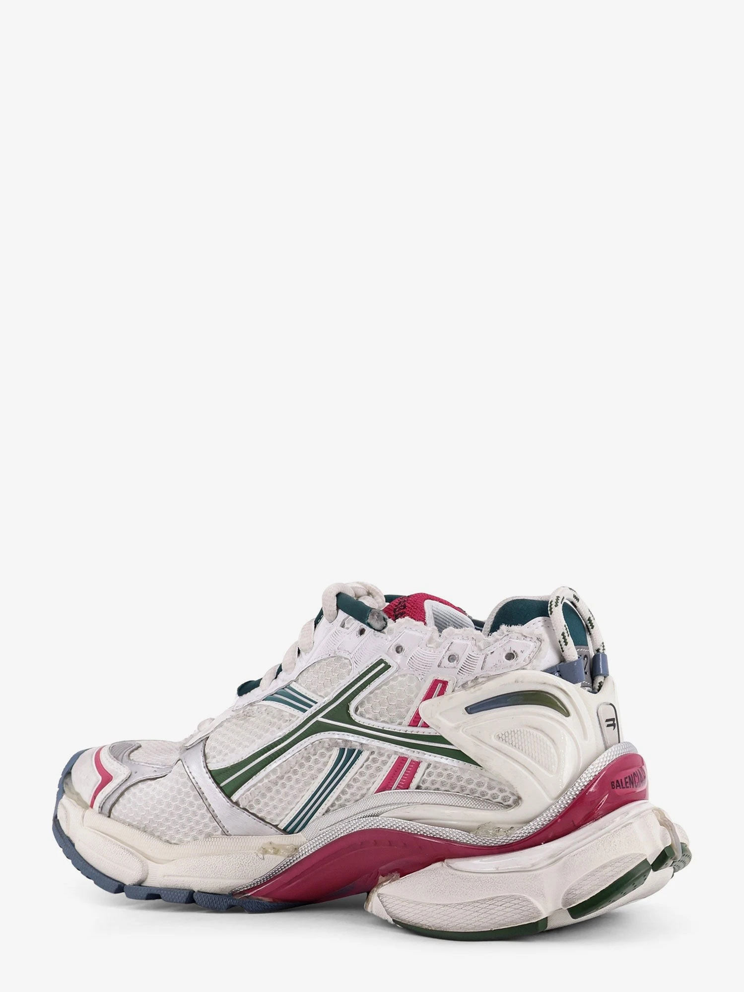 Runner low-top mesh sneakers.webp