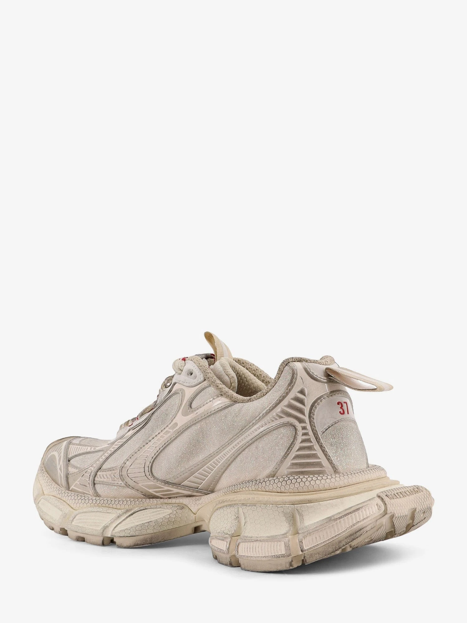 3XL mesh sneakers.webp