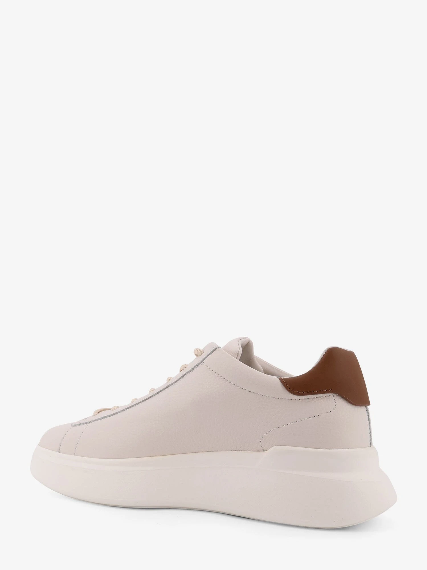 H580 leather sneakers.webp