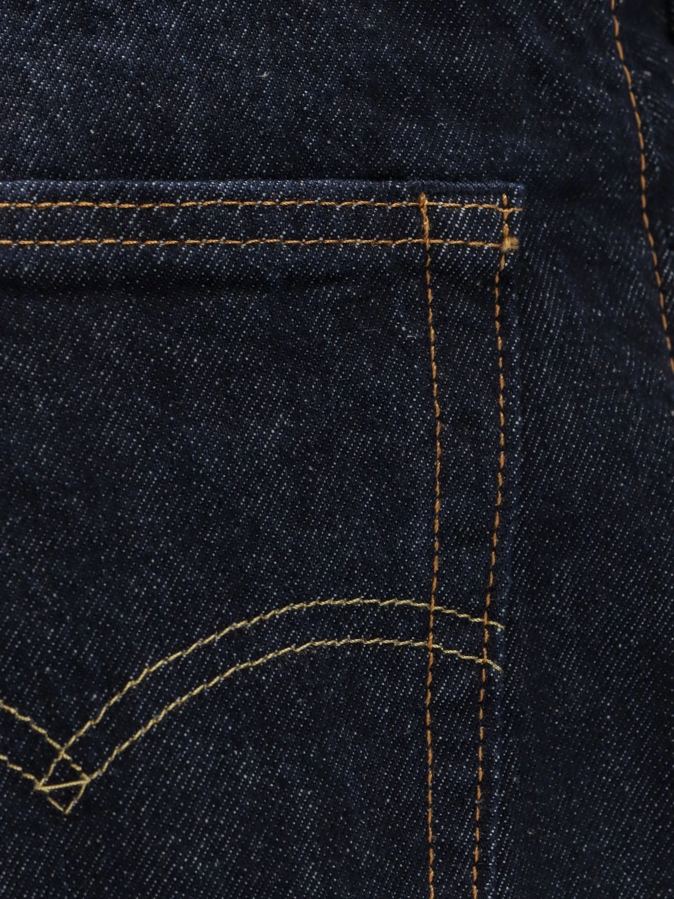 555 Relaxed Straight Jeans.webp
