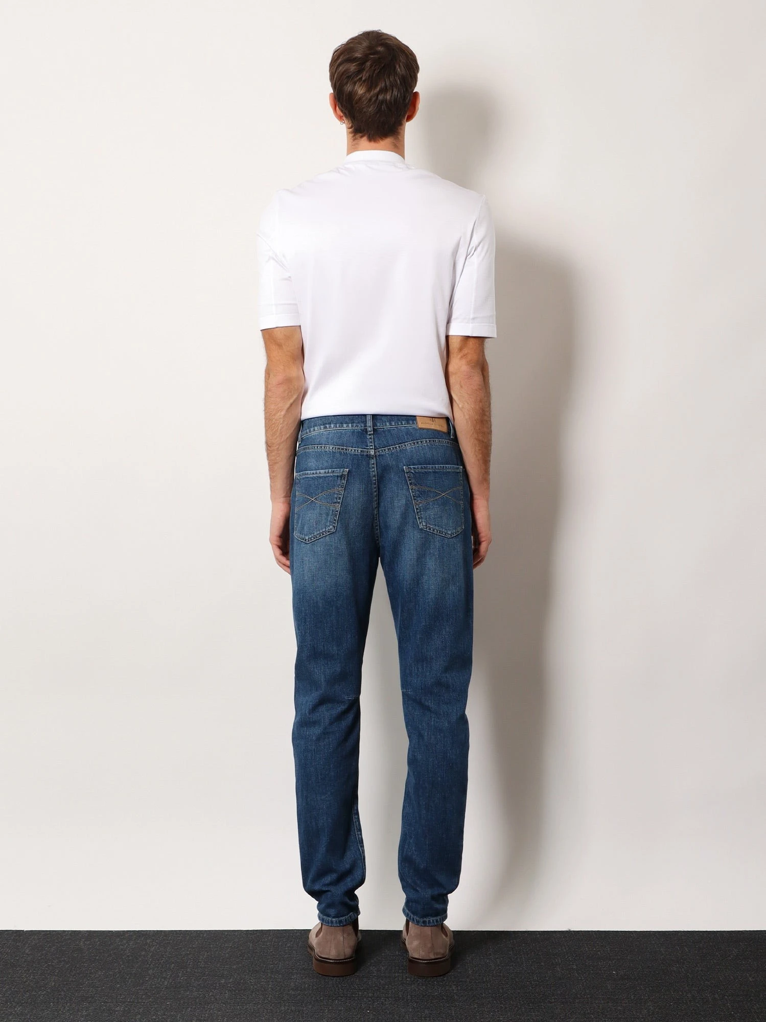 Leisure Fit cotton jeans.webp
