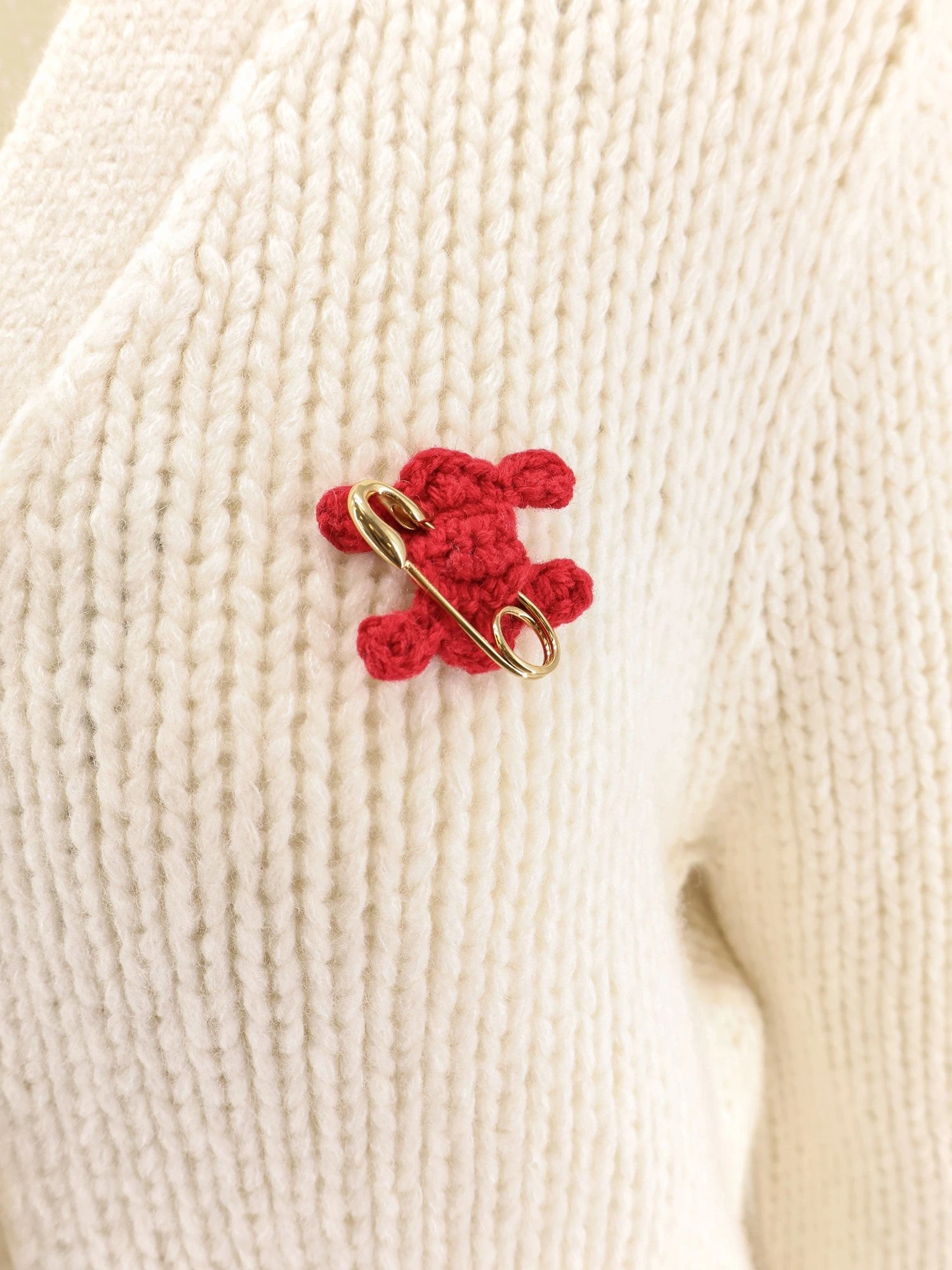 Silk and cashmere cardigan.webp