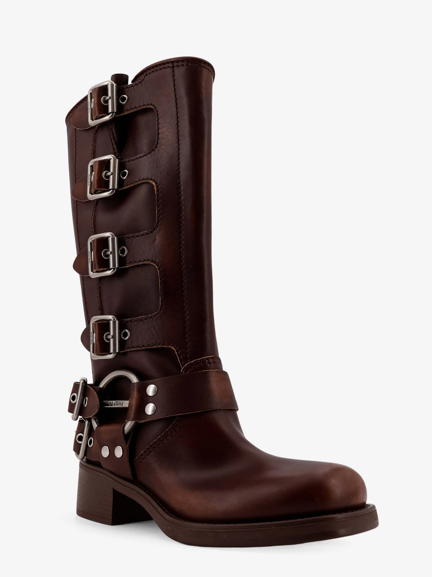 Leather boots.webp