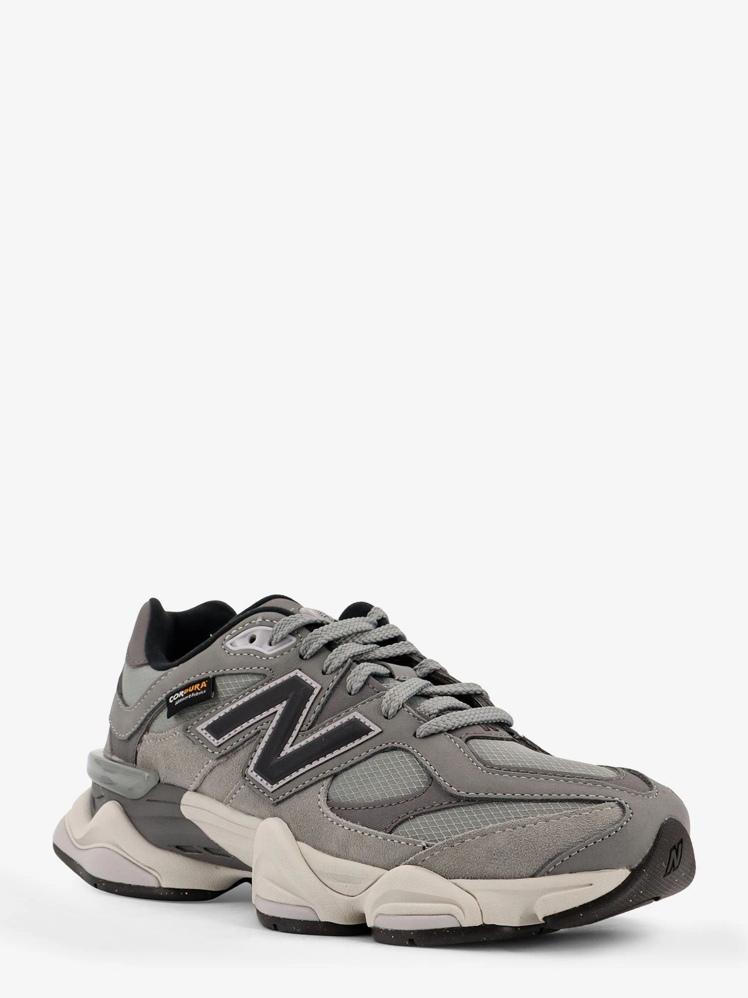 9060 low-top mesh sneakers.webp