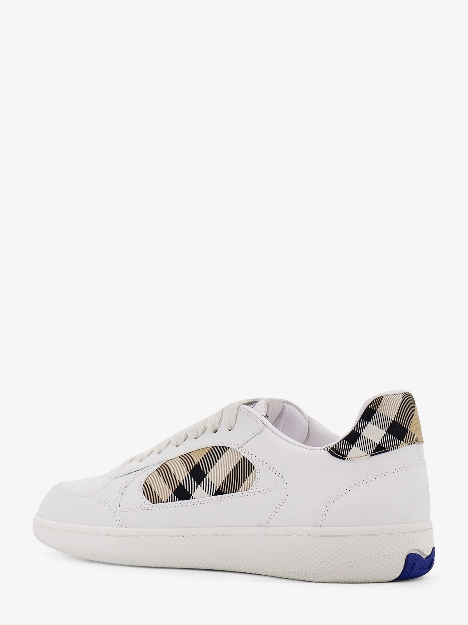 Low-top leather sneakers with Check inserts.webp